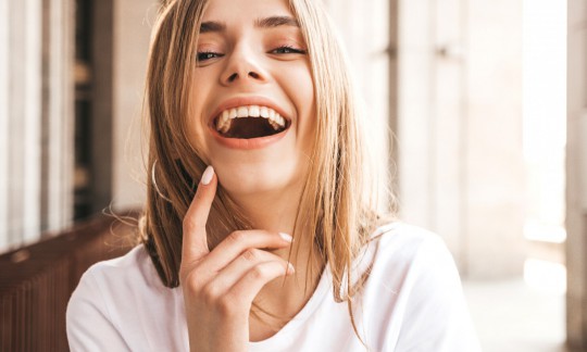 Méthodes naturelles pour un sourire blanc